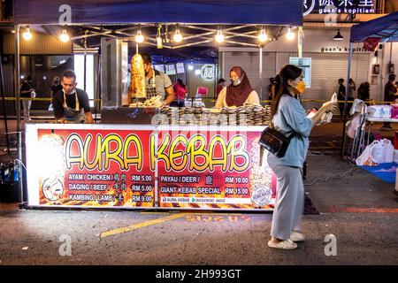 Marché nocturne de la rue Gaya Kota Kinabalu Sabah Bornéo Malaisie Banque D'Images