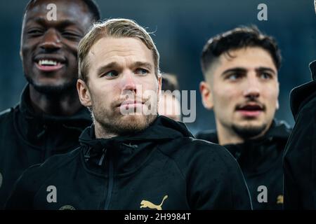 Malmoe, Suède.04e décembre 2021.Oscar Lewicki de Malmoe FF vu pendant le match Allsvenskan entre Malmoe FF et Halmstad à Eleda Stadion à Malmoe.(Crédit photo : Gonzales photo/Alamy Live News Banque D'Images