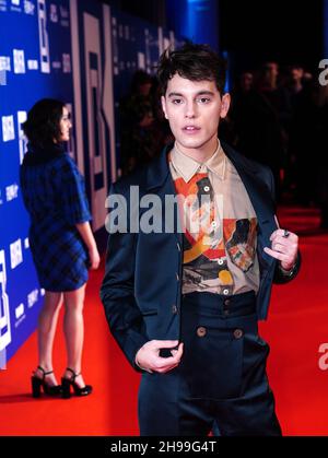 Max Harwood arrive à la 24e cérémonie des British Independent film Awards à Old Billingsgate, Londres.Date de la photo: Dimanche 5 décembre 2021. Banque D'Images