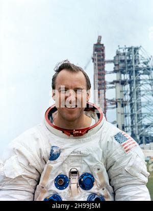 L'astronaute James A. Lovell Jr., commandant de la mission d'atterrissage lunaire Apollo 13 Banque D'Images