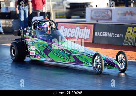 Bradenton, États-Unis.04e décembre 2021.50ème anniversaire Snowbird Outlaw Nationals présenté par Motion Raceworks à Bradenton, FL, le 4 décembre 2021.L'événement familial avec des courses de dragsters bourrés d'action et le célèbre Jet-Show.50,000 $ Pro Mod Shootout, Pro275, X275, Outlaw 632, Ultra Street,LDR et voitures de course de dragsters.(Photo par Yaroslav Sabitov/YES Market Media/Sipa USA) crédit: SIPA USA/Alay Live News Banque D'Images
