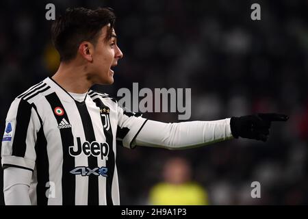 Turin, Italie.05e décembre 2021.Paulo Dybala de Juventus FC réagit lors de la série Un match de football 2021/2022 entre Juventus FC et Genoa CFC au stade Juventus de Turin (Italie), le 5 décembre 2021.Photo Federico Tardito/Insidefoto Credit: Insidefoto srl/Alay Live News Banque D'Images