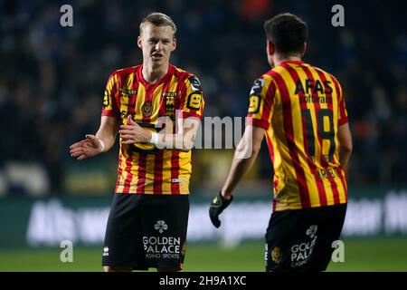 MECHELEN, BELGIQUE - DÉCEMBRE 5 : Nikola Storm de KV Mechelen lors du match Jupiler Pro League entre KV Mechelen et KRC Genk à AFAS Stadion le 5 décembre 2021 à Mechelen, Belgique (photo de Perry van de Leuvert/Orange Pictures) Banque D'Images