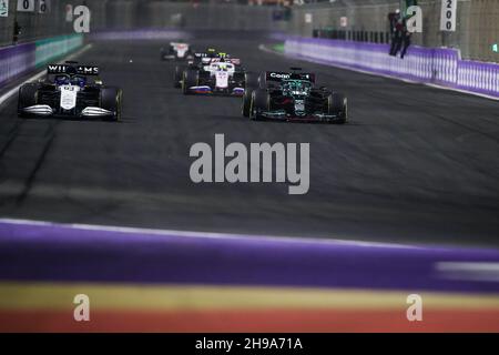 63 RUSSELL George (gbr), Williams Racing F1 FW43B, 18 STROLL lance (CAN), Aston Martin F1 AMR21, action pendant la Formule 1 stc Saudi Arabian Grand Prix 2021, 21e tour du Championnat du monde de Formule 1 FIA 2021 du 3 au 5 décembre 2021 sur le circuit de la corniche Jeddah, à Jeddah,Arabie Saoudite - photo: Florent Gooden/DPPI/LiveMedia Banque D'Images