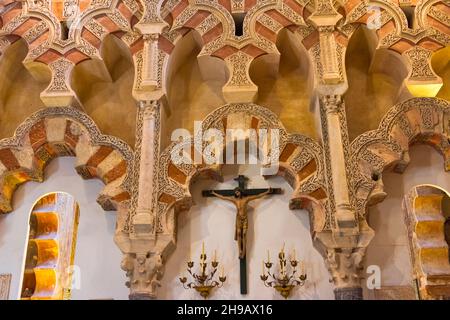 Intérieur de la cathédrale de Mezquita (Mosquée-Cathédrale ou Grande Mosquée de Cordoue), Cordoue, province de Cordoue, Communauté autonome d'Andalousie, Espagne Banque D'Images