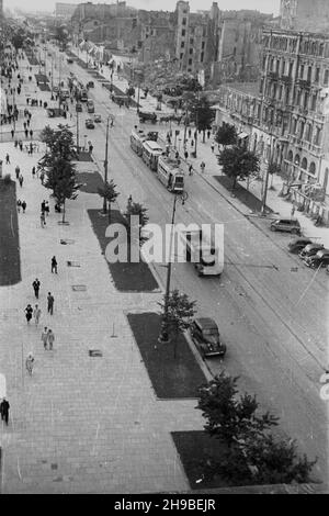 Varsovie, 1947-09.Perspektywa Alej Jerozolimskich widziana z balkonu Banku Gospodarstwa Krajowego na rogu ul.Nowy Œwiat. po/mgs PAP Dok³adny dzieñ wydarzenia nieustalony.Varsovie, le 1947 septembre.Vue sur Jerozolimskie Alley depuis le balcon de la holding nationale à l'angle de Jerozolimskie Alley et Nowy Swiat Street. po/mgs PAP Banque D'Images