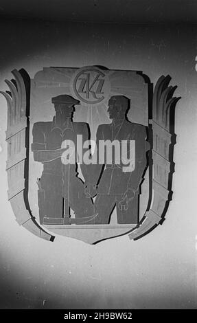 Varsovie, 1947-09-24.Emblemat Komisji Centralnej Zwi¹zków Zawodowych. bk/mgs PAPVarsovie, le 24 septembre 1947.Emblème de la Commission centrale des syndicats. bk/mgs PAP Banque D'Images