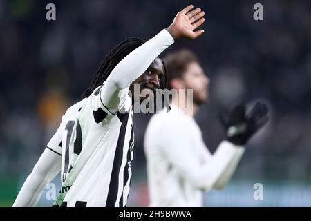 Turin, Italie.05e décembre 2021.Moise Kean de Juventus FC fête à la fin de la série Un match entre Juventus FC et Genoa CFC au stade Allianz le 5 décembre 2021 à Turin, en Italie.Credit: Marco Canoniero / Alamy Live News Banque D'Images