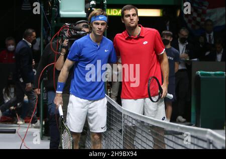 Andrey Rublev de Russie et Borna Gojo de Croatie lors de la finale de la coupe Davis 2021, match de tennis entre la Russie et la Croatie le 5 décembre 2021 à Madrid Arena à Madrid, Espagne - photo Laurent Lairys / DPPI Banque D'Images