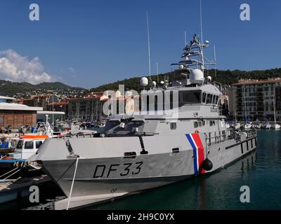 Navire de douane français Douane,DF33, Port Lympia, Nice, Alpes-Maritimes, Provence–Alpes–Côte-d'Azur,France Banque D'Images