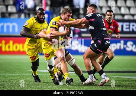 Paris, France, France.5 décembre 2021.Pierre BOURGARIT du Stade Rochelais lors du TOP 14 du match entre Stade Francais et Stade Rochelais (la Rochelle) au Stade Jean-Bouin le 05 décembre 2021 à Paris, France.(Image de crédit : © Matthieu Mirville/ZUMA Press Wire) Banque D'Images