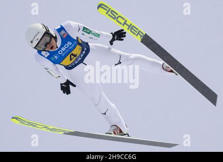 Lillehammer, Norvège.04e décembre 2021.Lillehammer 20211204.Sora Yachi (JPN) pendant la partie de saut de la compétition de l'équipe de ski nordique pendant la coupe du monde à Lillehammer.Photo: Geir Olsen/NTB crédit: NTB Scanpix/Alay Live News Banque D'Images