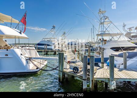 Port de plaisance en bord de mer à Sag Harbor, NY Banque D'Images