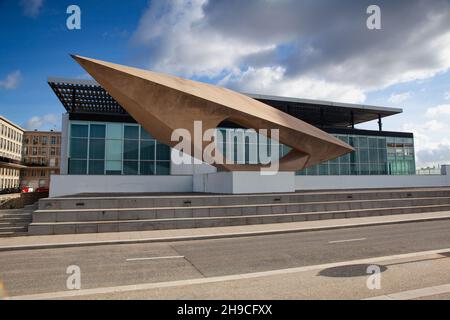 Le Havre, France - 13 octobre 2021 : Musée d'Art moderne André Malraux dans le port. Musée contenant l'une des collections les plus importantes des nations o Banque D'Images