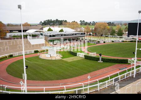 Cheltenham Angleterre Royaume-Uni novembre 24 2021.Champ de course de Cheltenham parade des enclos anneau de présentation des trophées et salle de pesée Banque D'Images