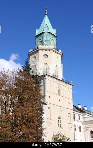 Tour de Trynitarska près de la cathédrale Saint-Jean-Baptiste et Jean l'évangéliste dans la vieille ville de Lublin, Pologne Banque D'Images