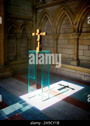 Intérieur de la cathédrale de Truro en Cornouailles Angleterre Banque D'Images