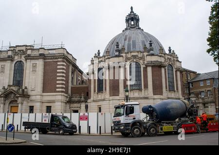 Eton, Windsor, Berkshire, Royaume-Uni.18 octobre 2021.La bibliothèque scolaire du Collège Eton.À la suite d'une épidémie de Covid-19 dans la célèbre école publique, Eton College, environ 50 garçons du Eton College devaient s'isoler dans une pension cette semaine.Le collège Eton a été fermé au début de décembre dernier à la suite d'une éclosion de Covid-19.Crédit : Maureen McLean/Alay Banque D'Images