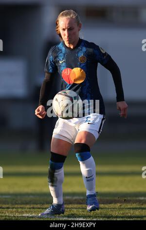 Milan, Italie, 5 décembre 2021.Henrietta Csiszar d'Internazionale pendant le match de la série A Femminile au Centro Sportivo Vismara, Milan.Le crédit photo devrait se lire: Jonathan Moscrop / Sportimage Banque D'Images