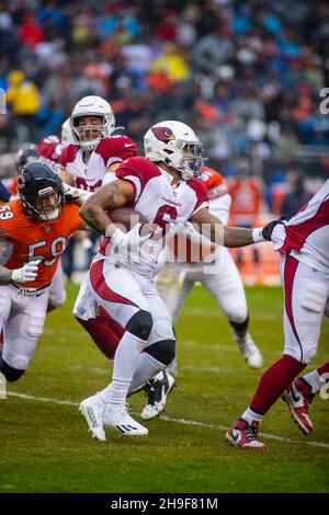 December 05, 2021: Chicago, Illinois, U.S. - Cardinals #86 Zach Ertz warms  up before during the NFL Game between the Arizona Cardinals and Chicago  Bears at Soldier Field in Chicago, IL. Photographer: