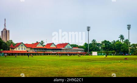 MUMBAI, INDE - 2 octobre 2021 : Bombay Gymkhana fondée en 1875, est l'une des premières gymnases (arène sportive) de la ville de Mumbai, Inde. Banque D'Images