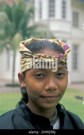 Une femme à un art martial et un sport dans la ville de Kuala Lumpur en Malaisie.Malaisie, Kuala Lumpur, janvier 2003 Banque D'Images