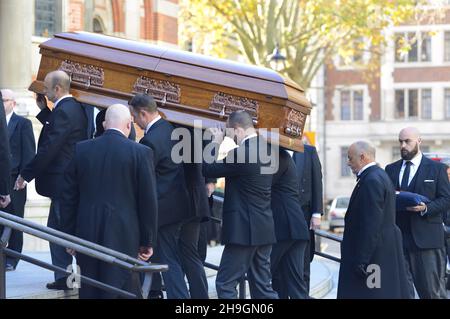 Londres, Royaume-Uni.23 novembre.Service commémoratif pour David Amess MP à la cathédrale de Westminster Banque D'Images