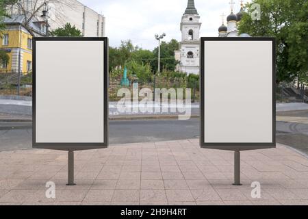 Maquette de deux panneaux d'affichage de rue.3D illustration Banque D'Images