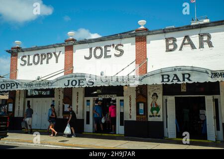 Sloppy Joe's Bar, un bar célèbre le long de Duval Street, Key West, Floride, États-Unis. Banque D'Images