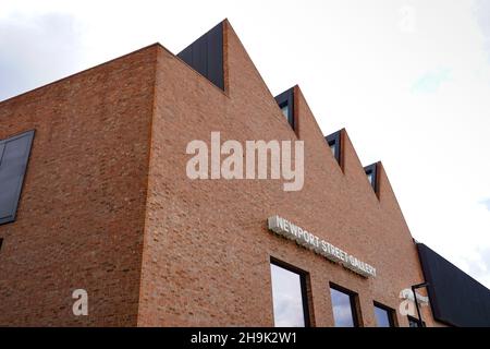 Vue sur la galerie Newport Street (qui abrite la collection d'art privée de Damien Hurst), par Caruso St John Architects (2015).Depuis une visite de l'architecture de la ville ouverte dans la région de neuf Elms à Londres.Date de la photo : mardi 11 juin 2019.Le crédit photo devrait se lire: Richard Gray/EMPICS Banque D'Images