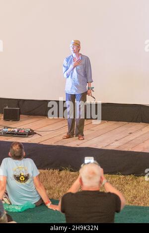 Tilda Swinton présente une première projection du film Jim Jarmusch The Dead Don't Die au cinéma Pilton Palais le 2e jour (jeudi) du festival Glastonbury 2019 à la ferme de la vallée du Somerset.Date de la photo : jeudi 27 juin 2019.Le crédit photo devrait se lire: Richard Gray/EMPICS Entertainment Banque D'Images