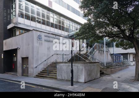 Vue sur le poste de police de Holburn à Londres.Date de la photo : mardi 1er octobre 2019.Le crédit photo devrait se lire: Richard Gray/EMPICS Banque D'Images