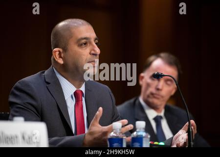 Washington, États-Unis d'Amérique.07ème décembre 2021.Jamil N. Jaffer, fondateur et directeur exécutif, Institut national de sécurité Professeur adjoint de droit et Directeur, Programme de droit et de politique de sécurité nationale, Antonin Scalia Law School, Université George Mason, comparaît devant une audience du Comité sénatorial sur la magistrature pour examiner la fermeture de Guantanamo, dans le bâtiment Dirksen du Bureau du Sénat à Washington,DC, le mardi 7 décembre 2021.Crédit: Rod Lamkey/CNP/Sipa USA crédit: SIPA USA/Alay Live News Banque D'Images