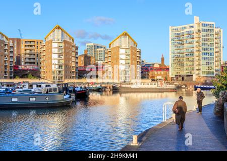 Bateaux amarrés à Limehouse Marina, Londres, Royaume-Uni Banque D'Images