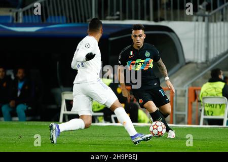 Lautaro Martinez d'Inter lors de la Ligue des champions de l'UEFA, le match de football du Groupe D entre le Real Madrid et le FC Internazionale le 7 décembre 2021 au stade Santiago Bernabeu à Madrid, Espagne - photo: Oscar Barroso/DPPI/LiveMedia Banque D'Images