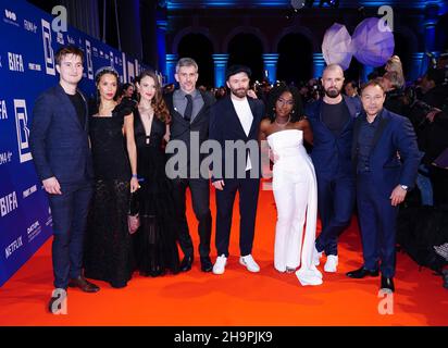 Vinette Robinson, Hester Ruoff, Bart Ruspoli, Lauryn Ajufo et Stephen Graham arrivent à la cérémonie des British Independent film Awards 24th à Old Billingsgate, Londres.Date de la photo: Dimanche 5 décembre 2021. Banque D'Images