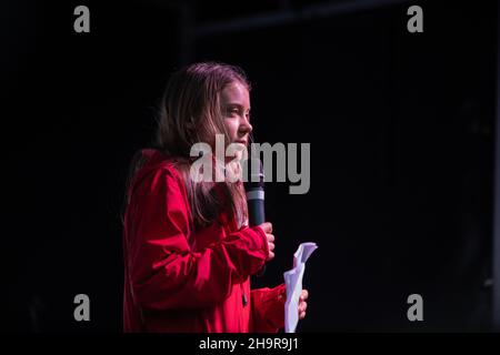 Greta Thunberg, militante suédoise pour le climat, vendredi de la future grève du climat scolaire, coïncidant avec la Conférence des Nations Unies sur les changements climatiques de 26th, connue sous le nom de COP26, qui se tient actuellement à Glasgow, en Écosse, le 5 novembre 2021. Banque D'Images