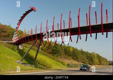 Herten, Halde Hoppenbruch, Drachenbrücke, 2008 von Ralf Wörzberger entworfen Banque D'Images