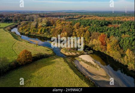 '10.11.2021, Allemagne, Rhénanie-du-Nord-Westphalie, Datteln - Lippe, développement de la rivière et des plaines inondables de la Lippe près de Haus Vogelsang, ici un proche-naturel Banque D'Images