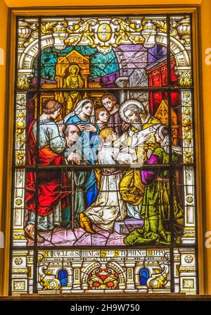 Saint Augustine Miracle Shrine St Stephen Vitred Glass Cathedral of Saint Augustine Saint Augustine Florida.L'église a été entourée en 1565 de vitraux Banque D'Images