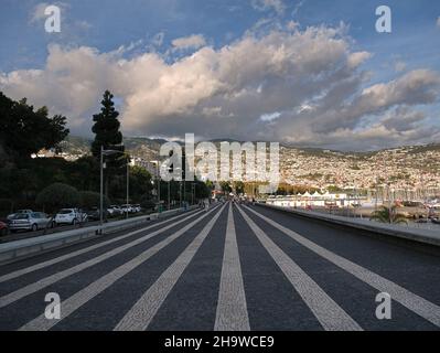 Pavement traditionnel de calçada, Funchal, Madère Banque D'Images