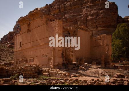 Temple religieux Qasr Al-Bint, ville de Petra, Jordanie Banque D'Images