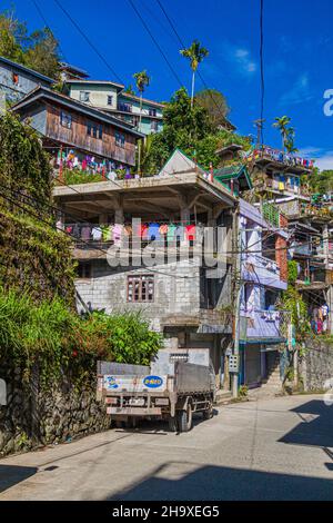 BANAUE, PHILIPPINES - 21 JANVIER 2018 : rue dans le village de Banaue sur l'île de Luzon, Philippines Banque D'Images