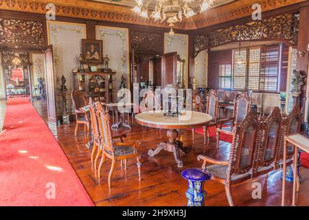 MANILLE, PHILIPPINES - 27 JANVIER 2018 : intérieur de la maison coloniale Casa Manila dans le quartier Intramuros de Manille. Banque D'Images