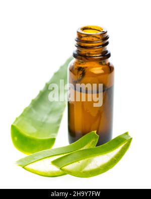 aloe vera, laveurs de bouteille, teinture, gouttes, feuille,isolé, fond, morceaux, huile parfumée, liquide,blanc, flacon, plante, pièce, en option,vert, ayu Banque D'Images