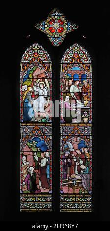 Vitraux de Frederick Preedy représentant les miracles de Jésus, l'église St Edmund, Hunstanton, Norfolk Banque D'Images