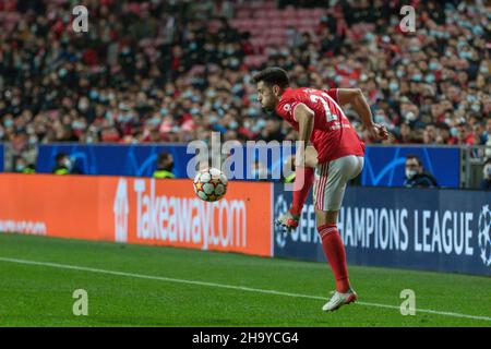 08 décembre 2021.Lisbonne, Portugal.Le milieu de terrain de Benfica du Portugal Pizzi (21) en action pendant le match de la série 6th du Groupe E pour la Ligue des champions de l'UEFA, Benfica vs Dynamo Kiev crédit: Alexandre de Sousa/Alay Live News Banque D'Images