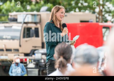 Ratisbonne, Bavière, Allemagne, 18.Août 2021, orateur précédent lors de la campagne d'Annalena Baerbock du parti allemand Buendnis 90 Banque D'Images