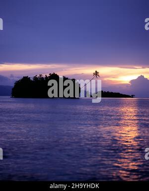 Îles Salomon.Province de l'Ouest.Ghizo.Vue au lever du soleil. Banque D'Images