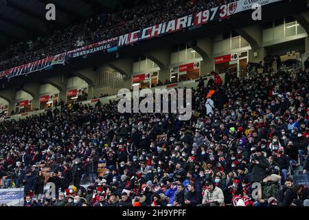 Milan, Italie.07th décembre 2021.Les fans assistent à l'UEFA Champions League 2021/22 Group Stage - match de football du groupe B entre l'AC Milan et le Liverpool FC au stade Giuseppe Meazza, Milan, Italie, le 07 décembre 2021 Credit: Independent photo Agency/Alay Live News Banque D'Images